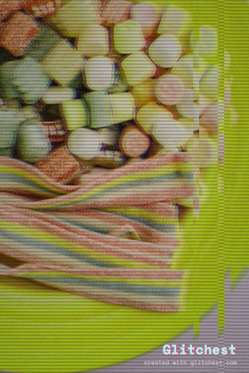 Camcorder glitch effect applied to a photo in Glitchest