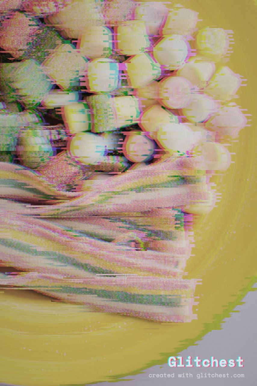 Channel Chaos glitch effect applied to a photo in Glitchest