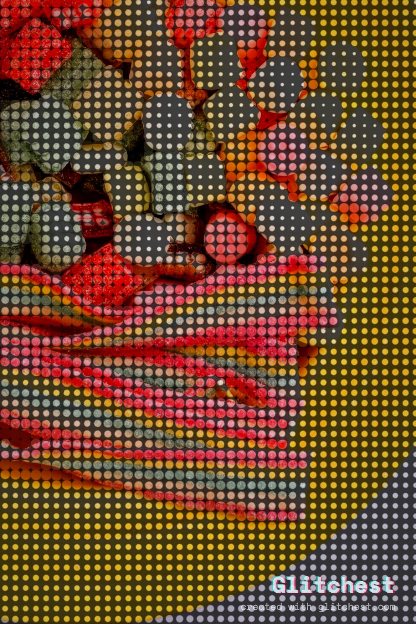 Comic glitch effect applied to a photo in Glitchest
