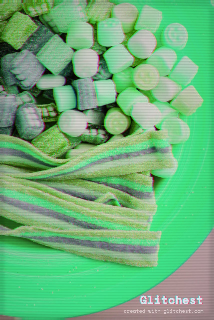 Vaporwave glitch effect applied to a photo in Glitchest