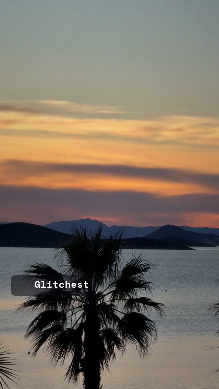 Original photo before the Vaporwave Sunset glitch look
